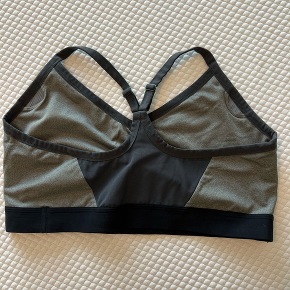 Nike pro sports Bra - Picture 2 of 2